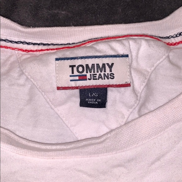 Tommy White Tee - Picture 2 of 3